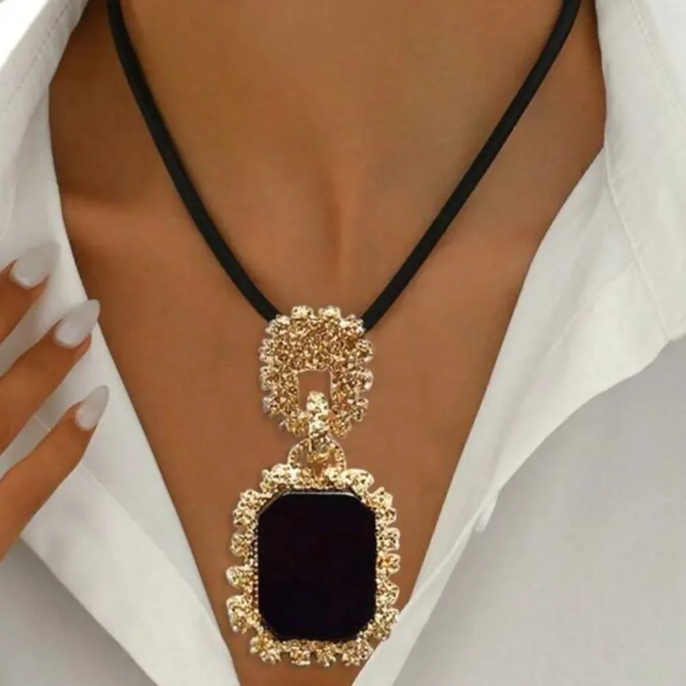 Statement necklace N557